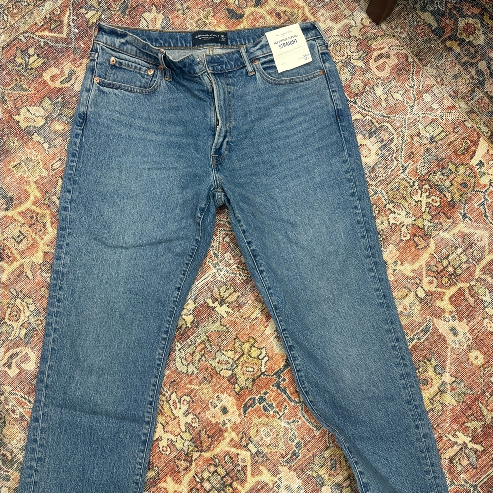 Abercrombie & Fitch men’s straight jeans